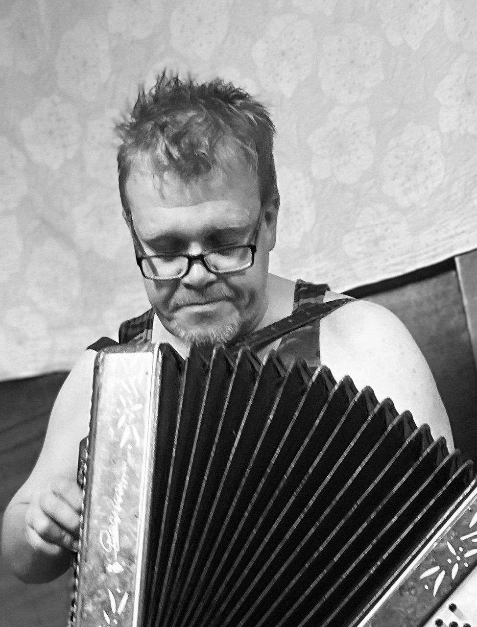 Прозябаю,как сволочь,в тумане...