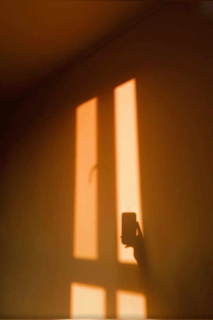 Зашелестит словами новый день...