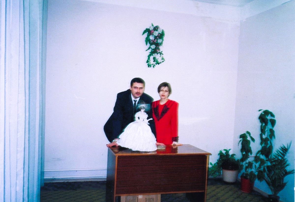 Мы врываемся в душу трамвая...