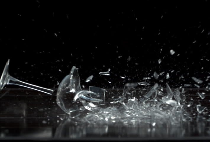 "Высокий бокал полон сладким вином..."