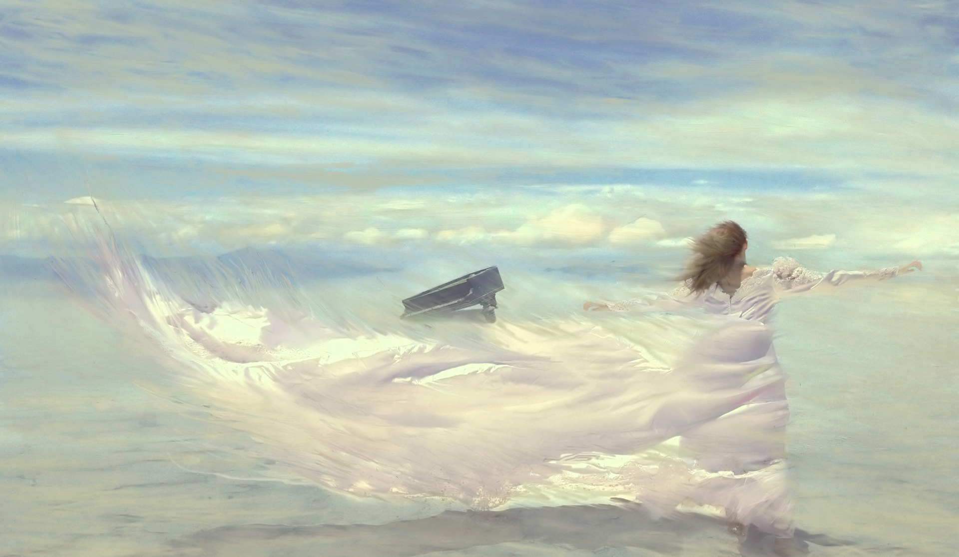 "В темном небе тучи..."