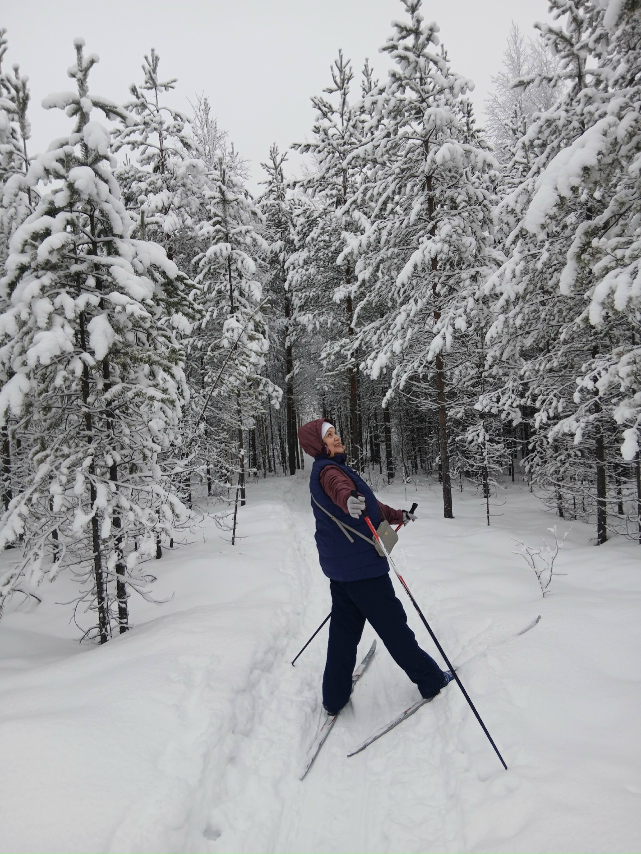 Встали утром на лыжню